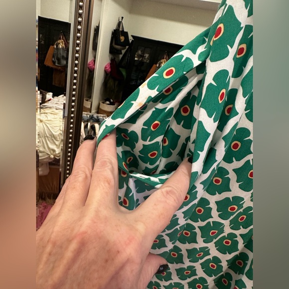 Elegant Green Maxi Skirt - Picture 2 of 10